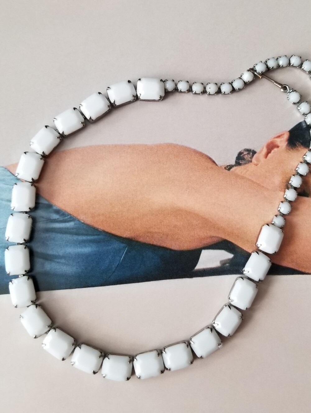 ❗Vintage 50s Weiss Milk Glass Statement Necklace❗
